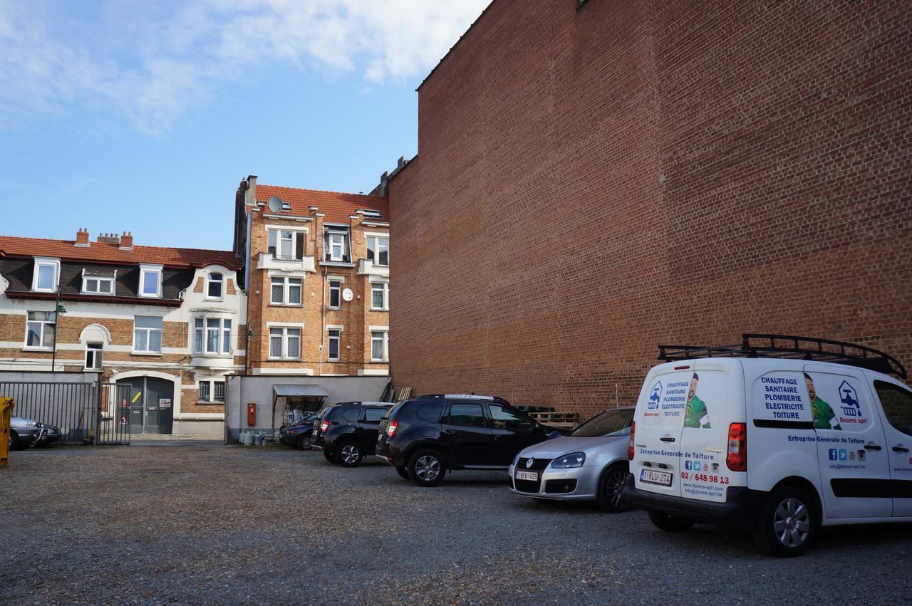 Es Hostel Midi Saint-Gilles Exterior photo